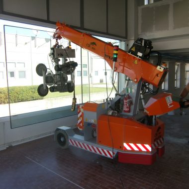 
												Industry:HÅNDTERING AF GLASRUDER												